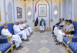 صحيفة عربية : تعنت الحوثيين وفرضهم شروطا جديدة يوقف إعلان اتفاق الهدنة
