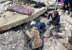 أكثر من 230 قتيلا في سوريا ودمار هائل في المناطق السكنية جراء الزلزال