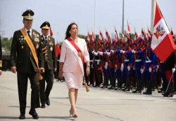 رئيسة بيرو تعلن عودة سفير بلادها من المكسيك
