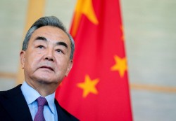 الصين تعيد وانغ يي وزيراً للخارجية