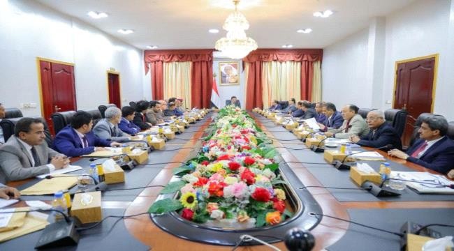 لجنة برلمانية تكشف دور وزير الإتصالات السابق في تعزيز سيطرة الحوثيين على خدمة الإنترنت