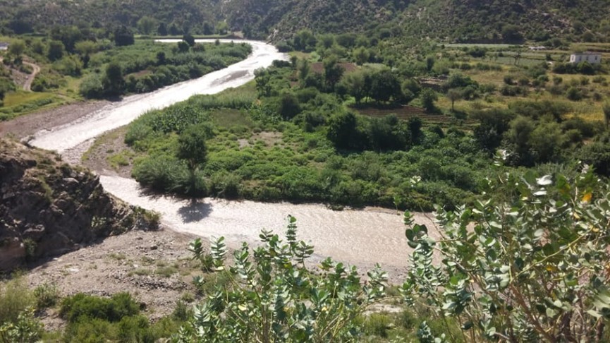 جماعة الحوثي تقطع مياه وادي رماع في تهامة وتتسبب في إتلاف محاصيل المزارعين
