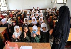 الصليب الأحمر: خُمس المدارس في اليمن مغلقة بسبب الصراع
