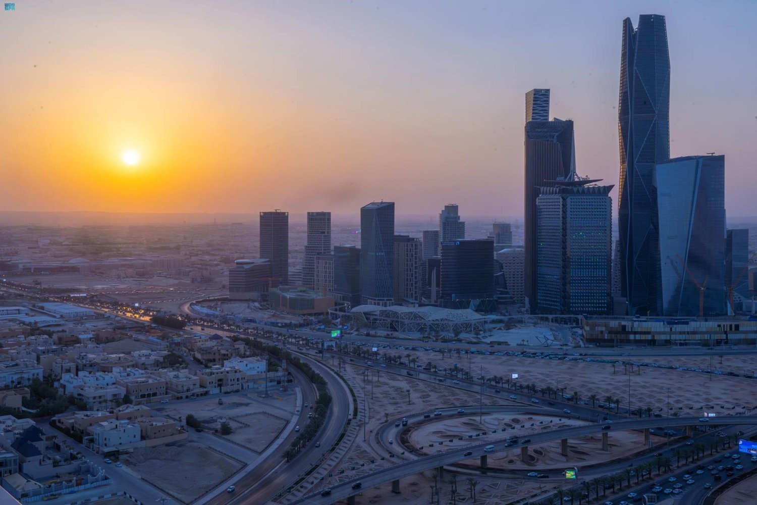 القطاع السكني يُخفّض قيمة الصفقات العقارية في السعودية 32 %