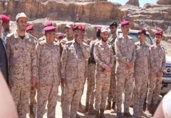 رئيس هيئة الأركان في الجيش اليمني يزور محافظة صعدة ويؤكد جاهزية الجيش لردع الحوثيين