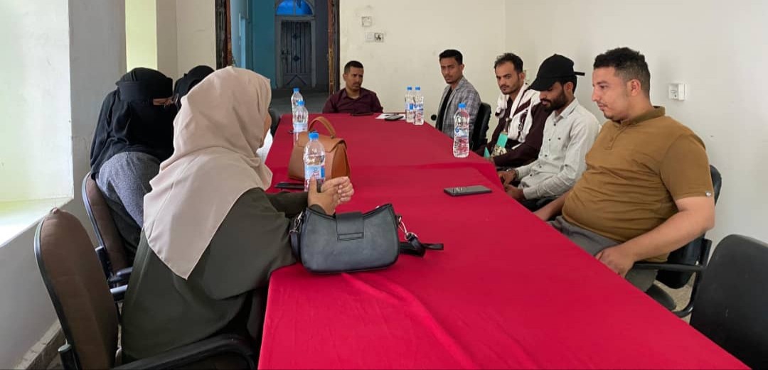 تعز: طلاب وشباب الأحزاب يلتقون أهالي أسرى "كتاف" ويدعون لوقفة احتجاجية الاثنين القادم