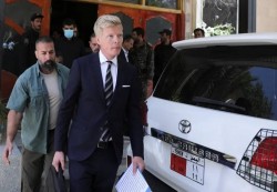 بوساطة عمانية.. غروندبرغ في صنعاء لدعم إطلاق الموظفين الأممين