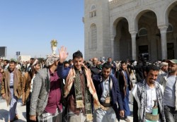 الحوثيون يطلقون سراح 153 محتجزا بدعم من الصليب الأحمر