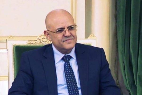 محافظ تعز يخاطب الرقابة والمحاسبة بشأن بلاغات الفساد المثارة إعلامياً