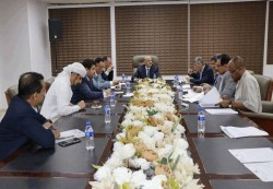 عدن: البنك المركزي يعلن استقبال طلبات المصارفة والتحويل عبر البنوك ابتداءً من الأحد المقبل
