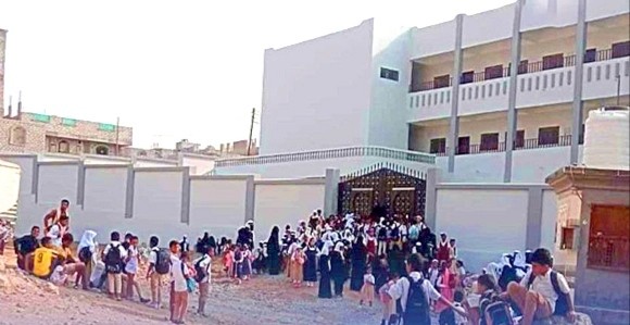 عدن: عودة الدراسة بعد عام كامل من الإضراب