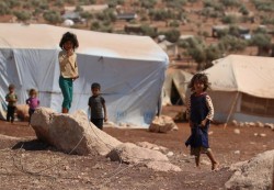 مأرب: غياب مصادر المياه الآمنة يودي بحياة أربعة أطفال نازحين