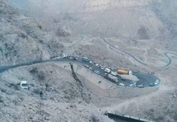 حضرموت: وفاة 4 أشخاص وإصابة 6 آخرين بحادث انقلاب سيارة في عقبة عبد الله غريب