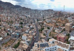 تعز: حزمة قرارات لإعادة مؤسسات الدولة وتفعيل الموارد واستعادة الحقوق المنهوبة
