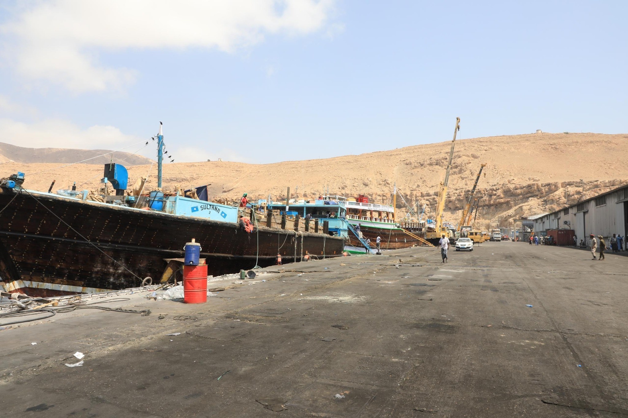 حضرموت تمضي في توسيع ميناء المكلا بإنشاء لسان بحري جديد
