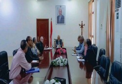 تعز: مناقشة حلول عاجلة لاستئناف ضخ المياه من الحوبان وتخفيض رسوم المدارس الأهلية