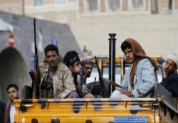 صنعاء: الحوثيون يداهمون منزل البرلماني إبراهيم المزلم وينهبون محتوياته