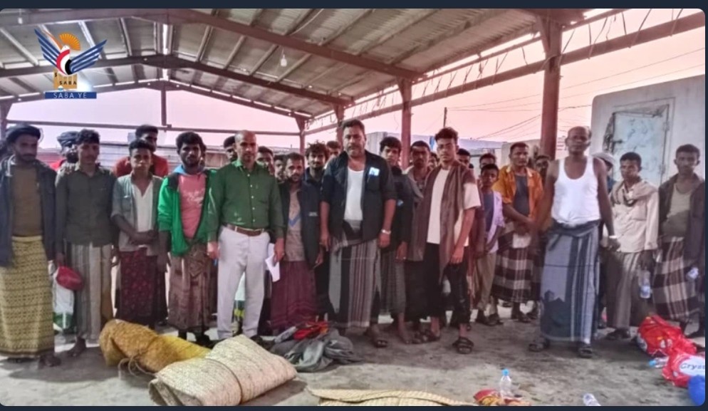 عودة 31 صيادًا يمنيًا إلى الصليف بعد احتجازهم لدى السلطات الإريترية