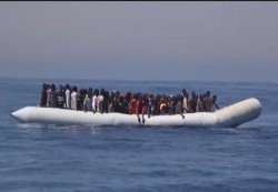 مصرع 14 مصريًا في حادث غرق قارب هجرة قبالة جزيرة كريت اليونانية