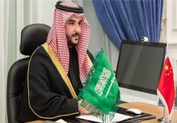 وزير الدفاع السعودي يدعو «الانتقالي» لإنهاء التصعيد والخروج السلمي من معسكرات حضرموت والمهرة