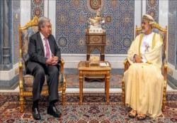 غوتيريش يناقش مع سلطان عُمان تطورات الملف اليمني