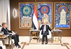 العليمي: الإجراءات السيادية الأخيرة تحمي مسار السلام وتتطلب دوراً أممياً أكثر فاعلية