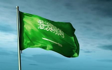 السعودية تدين الهجمات الإيرانية على الرياض والمنطقة الشرقية وتلوّح بالرد