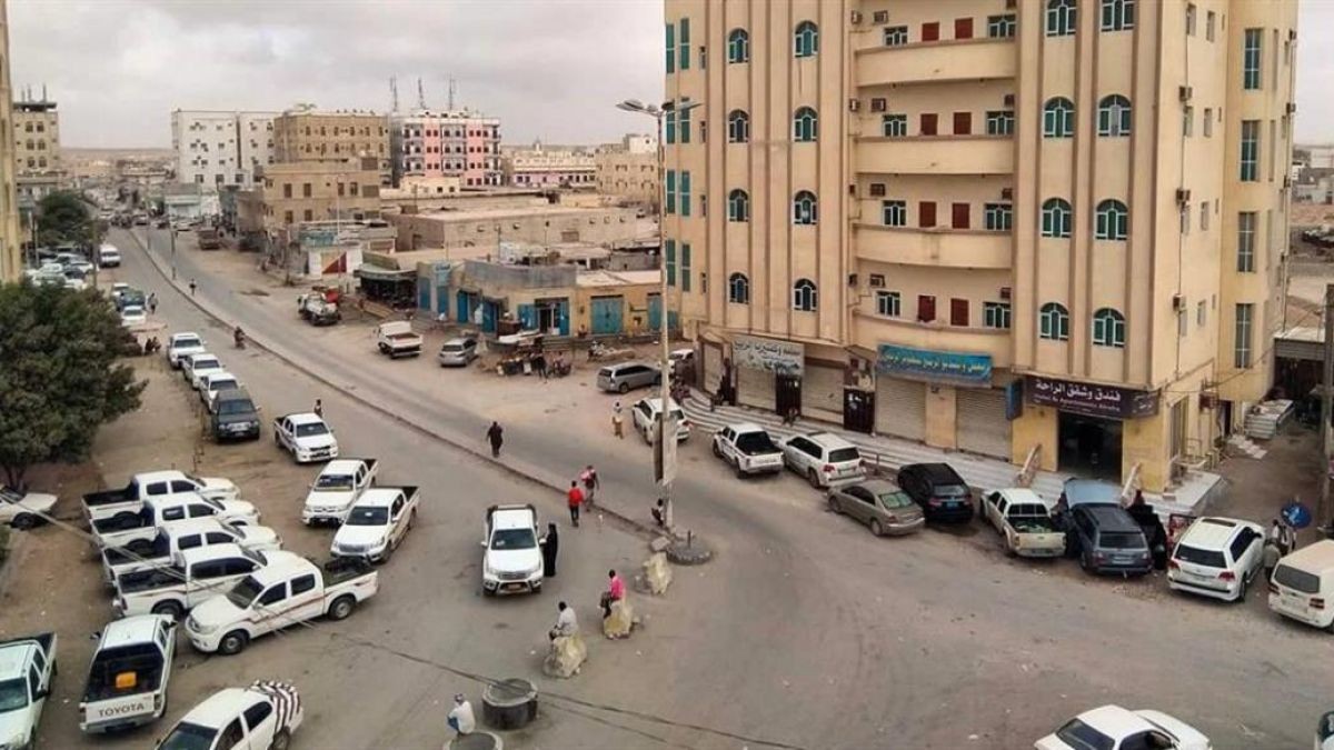 المهرة: الأجهزة الأمنية تضبط أجنبياً مطلوباً أمنياً ومتسللاً إلى اليمن