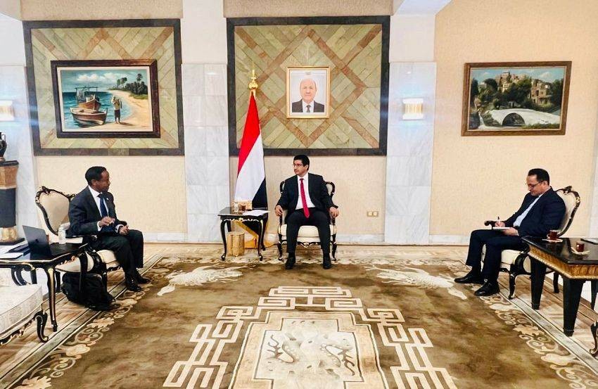 عدن: الحكومة تؤكد مبدأ "الكل مقابل الكل" في مفاوضات تبادل المحتجزين