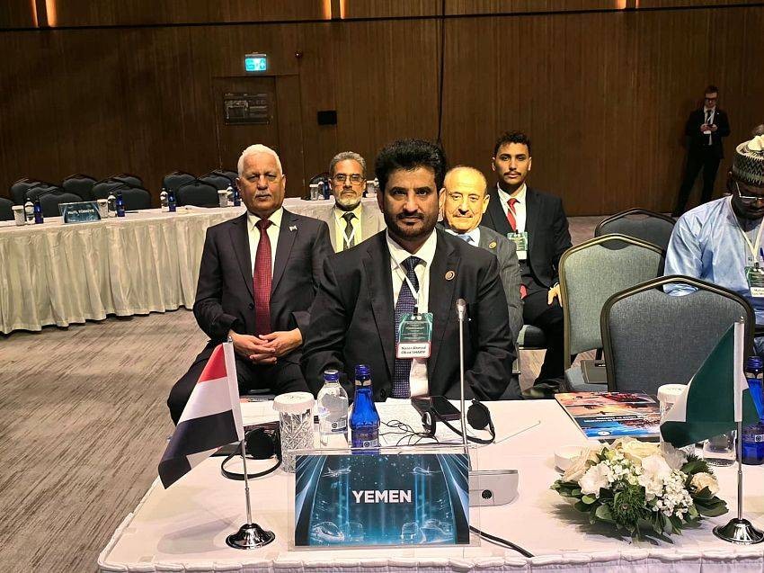 النقل تكشف عن إعداد استراتيجية لتطوير ممرات النقل الوطنية والإقليمية والدولية