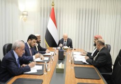 مجلس القيادة يجدد دعمه للحكومة ويتوعد بمحاسبة المتورطين في أحداث عدن