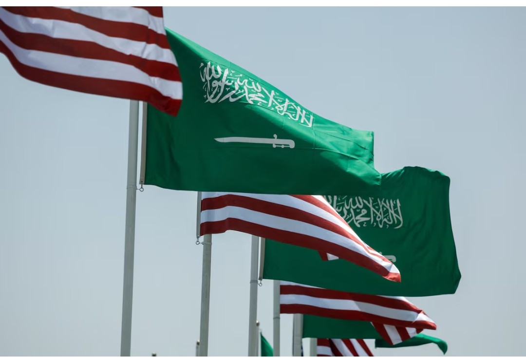 رويترز: حريق في السفارة الأمريكية بالرياض بعد سماع انفجار