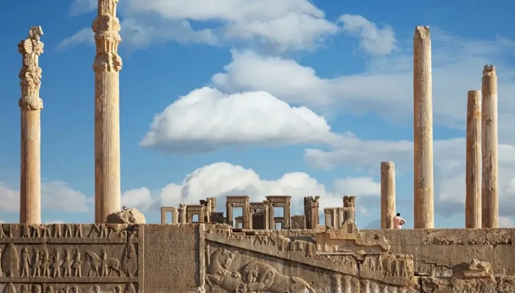 اليونسكو تبدي قلقها من تضرر مواقع التراث العالمي في إيران بسبب الحرب