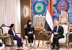 العليمي: استقرار اليمن والمنطقة مرهون بإنهاء الانقلاب واستعادة مؤسسات الدولة