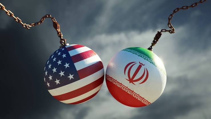 سباق بين التهدئة والانفجار مع تصاعد التوتر بين طهران وواشنطن