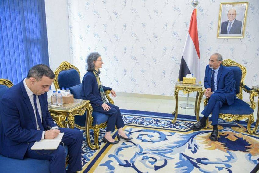 فرنسا تدرس توسيع دعمها التنموي لليمن مع التركيز على البنية التحتية