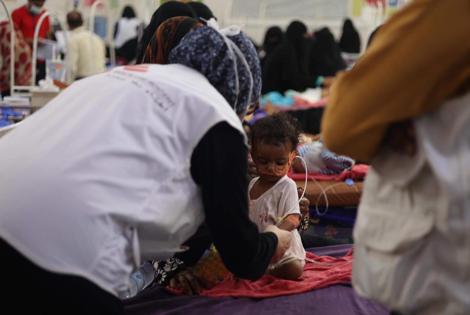 أطباء بلا حدود تحذّر من انهيار خدمات الصحة للأطفال في اليمن