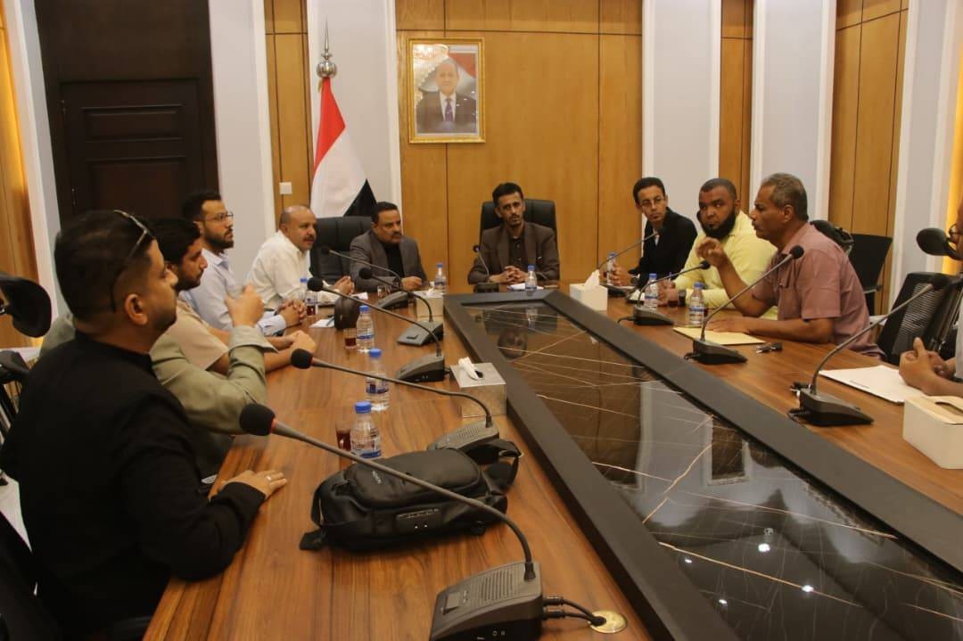 تدشين نظام وطني لضبط الأوزان الثقيلة لحماية الطرق في خمس محافظات