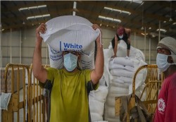 الأمم المتحدة: نمو تمويل الإغاثة في اليمن 30% خلال أربعة أشهر رغم فجوة الاحتياجات