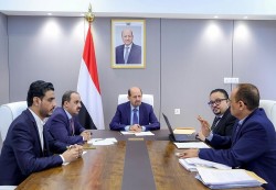 الحكومة تدفع نحو تحديث الإعلام الرسمي واستعادة حضوره من عدن