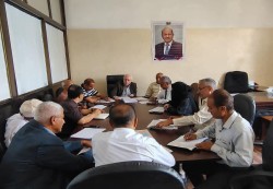 الأكحلي يقود مراجعة شاملة لقطاع الخدمات بتعز ويحدد أولويات 2026