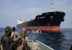 خفر السواحل اليمنية يكشف تفاصيل اختطاف ناقلة نفط