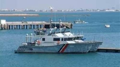خفر السواحل يواصل البحث عن قارب معطل يقل 22 شخصاً قبالة سواحل المهرة