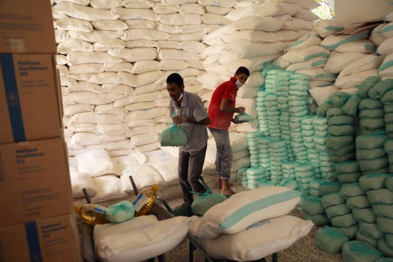 الغذاء العالمي: 1.2 مليون يمني تلقوا مساعدات في مناطق الحكومة خلال يونيو