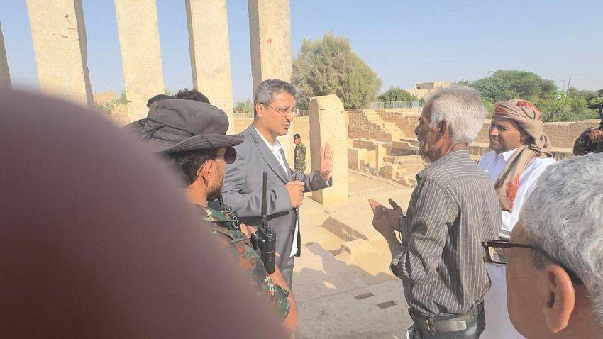 مأرب: وزير الثقافة والسياحة يتفقد معابد سبأ ويؤكد تعزيز حماية المواقع الأثرية