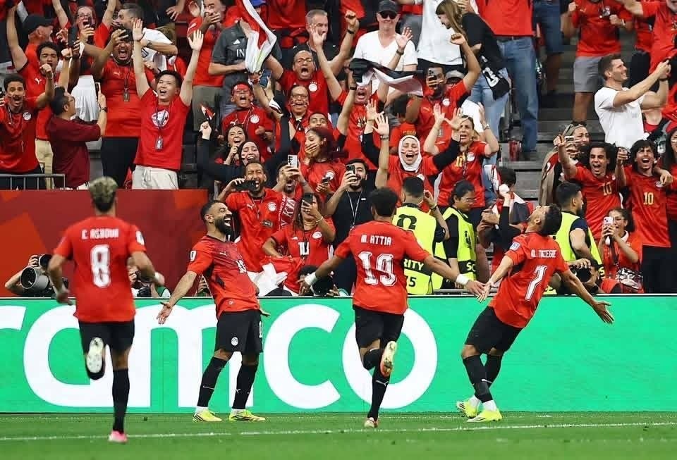 الفراعنة يعبرون أستراليا بركلات الترجيح ويبلغون ثمن النهائي لأول مرة