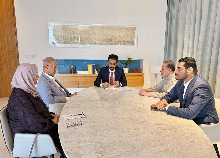 رئاسة هيئة التشاور والمصالحة: تصعيد الحوثيين والتدخلات الإيرانية يقوضان فرص السلام