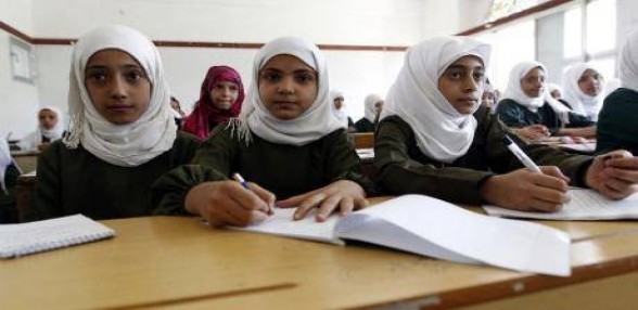 إغلاق مصنع الكراريس الوحيد في اليمن